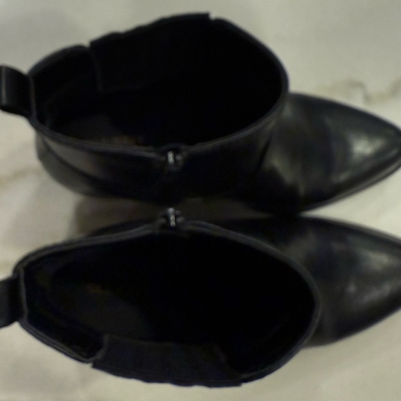 Old Navy Ankle Boots Size 8 Black Faux Leather - Picture 5 of 15